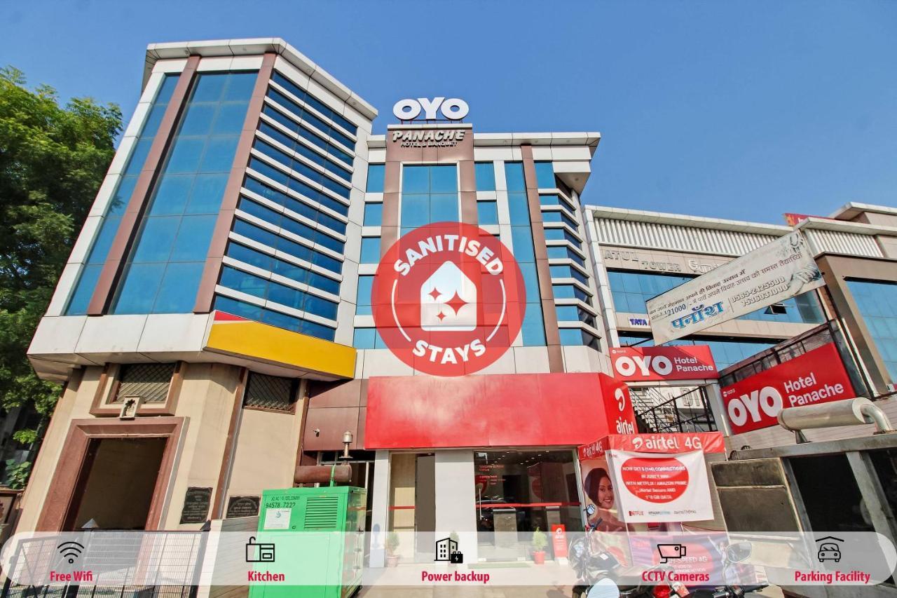 Oyo 10213 Hotel Panache Матхура Экстерьер фото