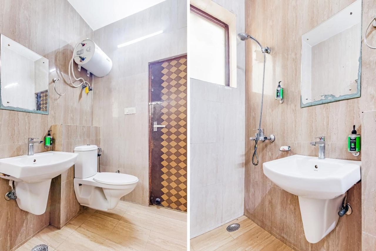 Oyo 10213 Hotel Panache Матхура Экстерьер фото