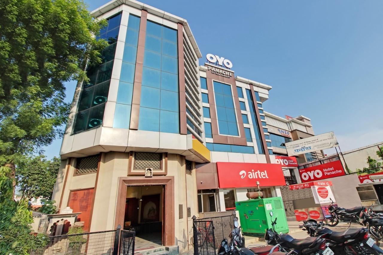 Oyo 10213 Hotel Panache Матхура Экстерьер фото